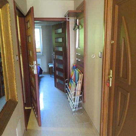 Apartament Flores 1 ミエルノ エクステリア 写真