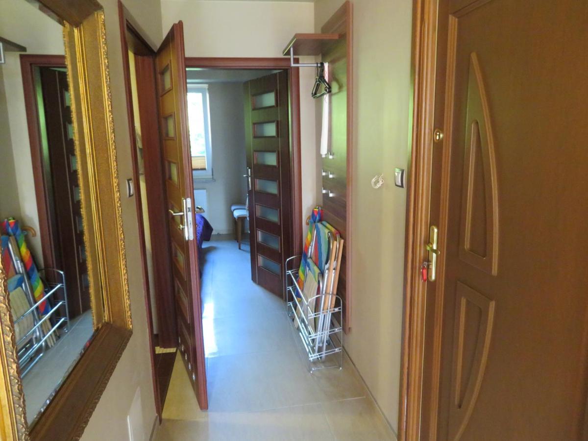 Apartament Flores 1 ミエルノ エクステリア 写真